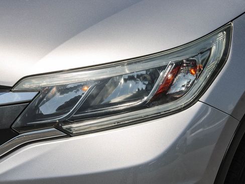 Used 2016 Honda CR-V LX image 5