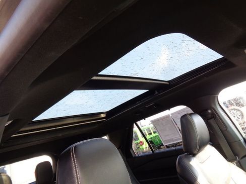 Used 2020 Ford Explorer ST image 19