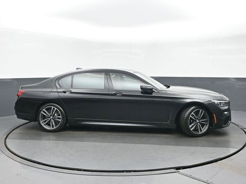 Used 2022 BMW 750i xDrive 750i xDrive w/ Executive Package image 2