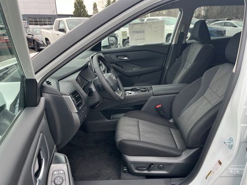 New 2026 Nissan Rogue SV image 10