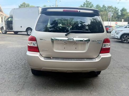Used 2007 Toyota Highlander Limited w/ Extra Vale Pkg #3 AWD/4WD image 6