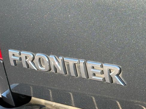 Certified 2021 Nissan Frontier SV w/ SV Utility Package image 8