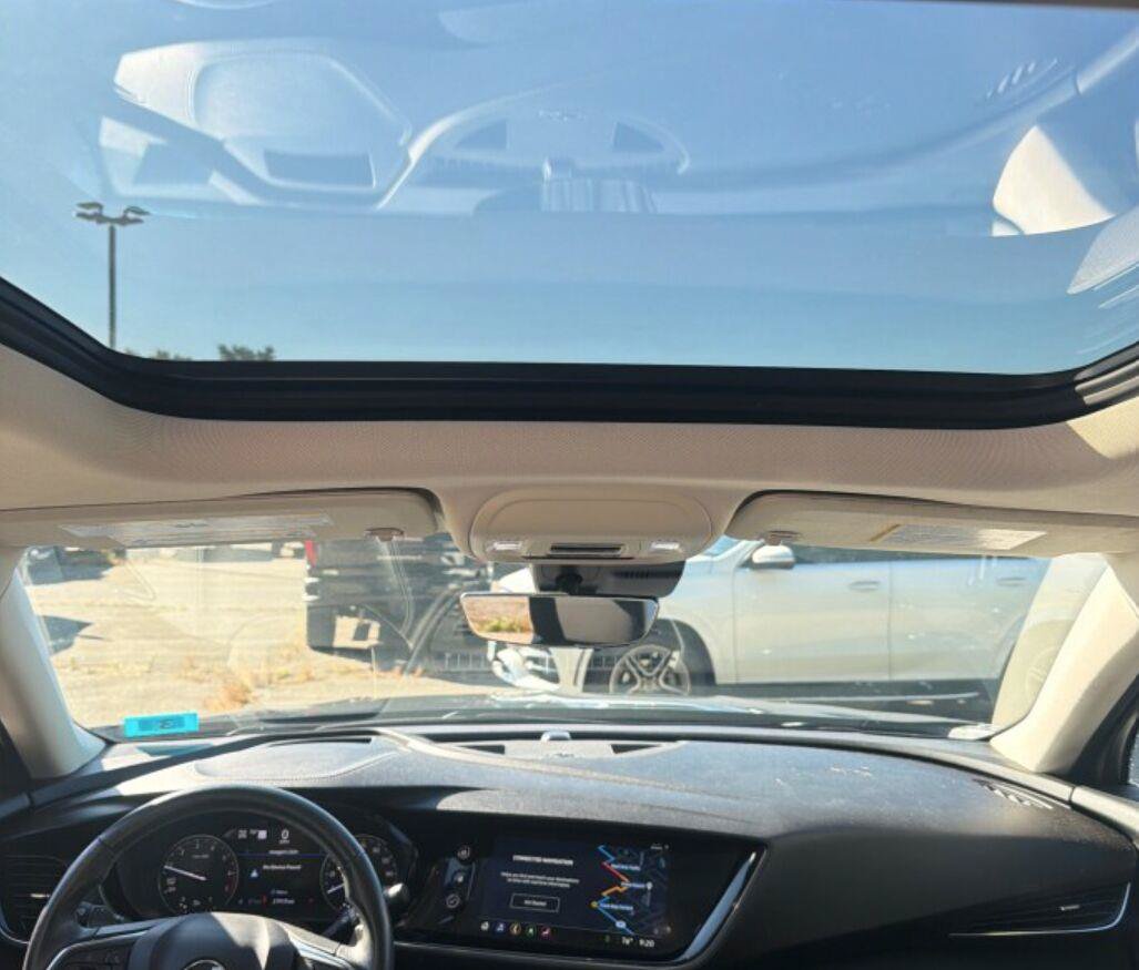 Used 2023 Buick Envision Avenir AWD/4WD image 10