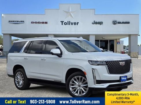 Used 2022 Cadillac Escalade Premium Luxury AWD/4WD image 1