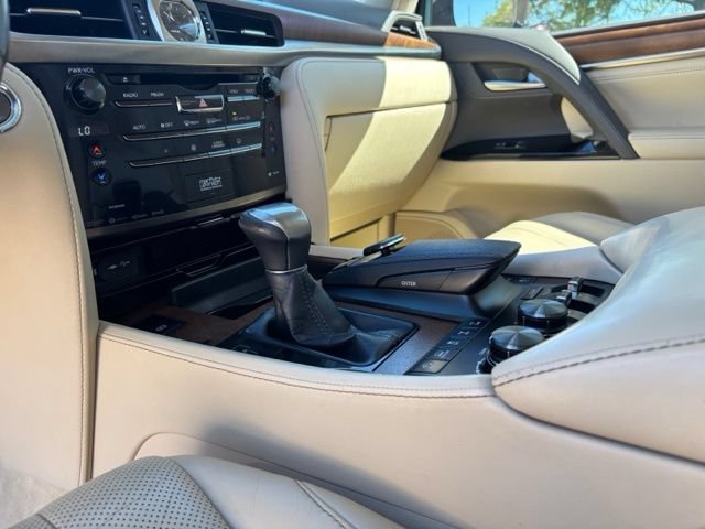 Used 2017 Lexus LX 570 4WD w/ Luxury Package image 20