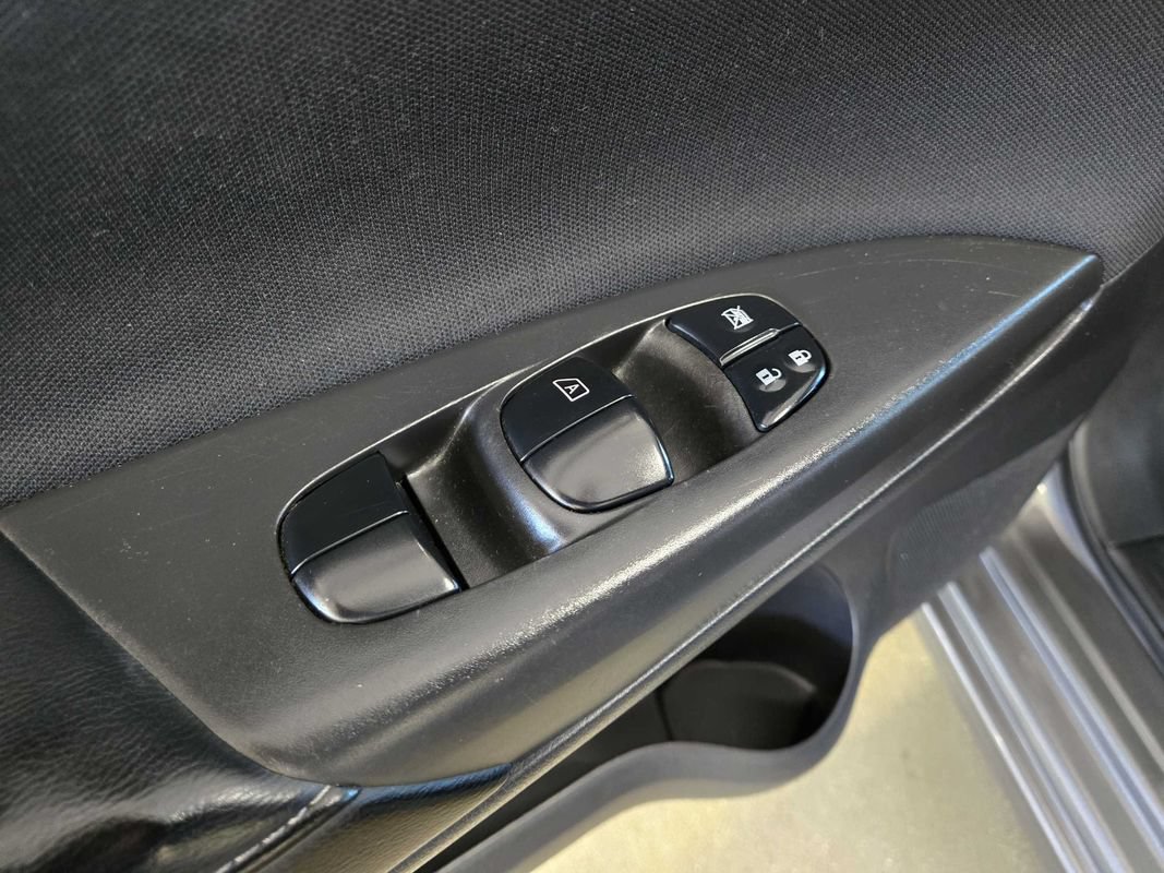 Used 2019 Nissan Sentra SV FWD image 12