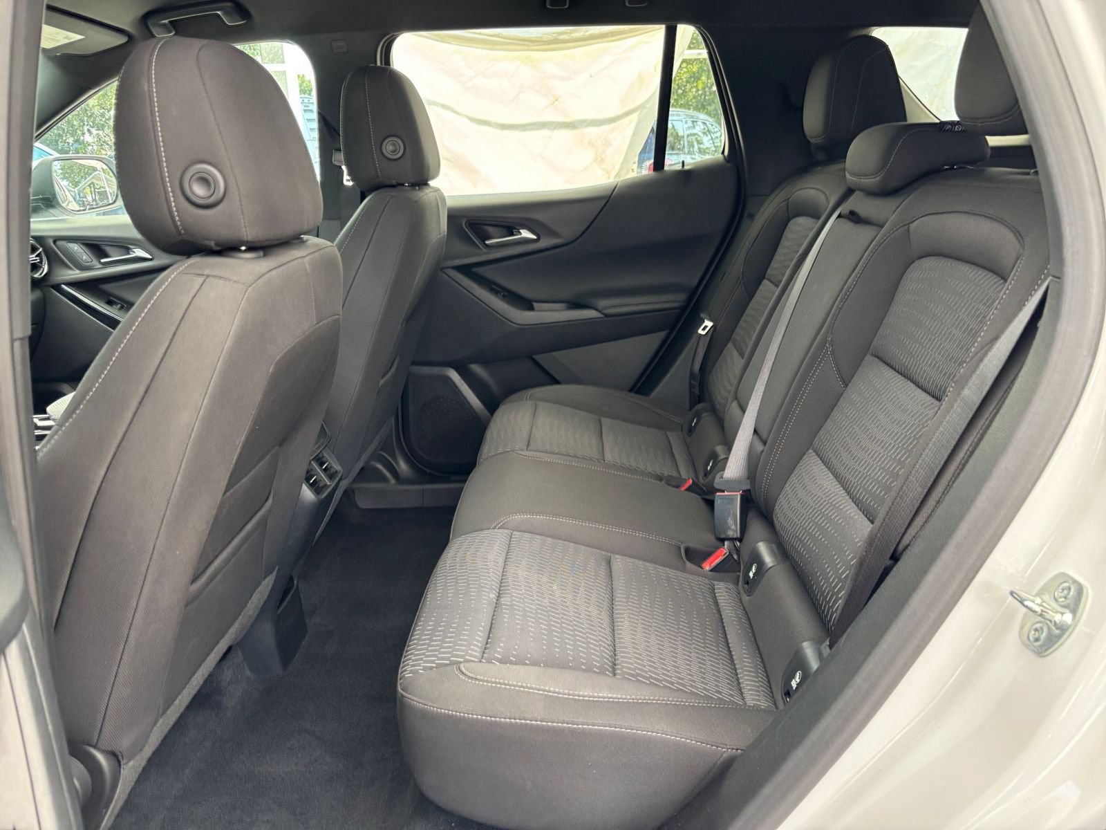 Used 2025 Chevrolet Equinox LT FWD image 38