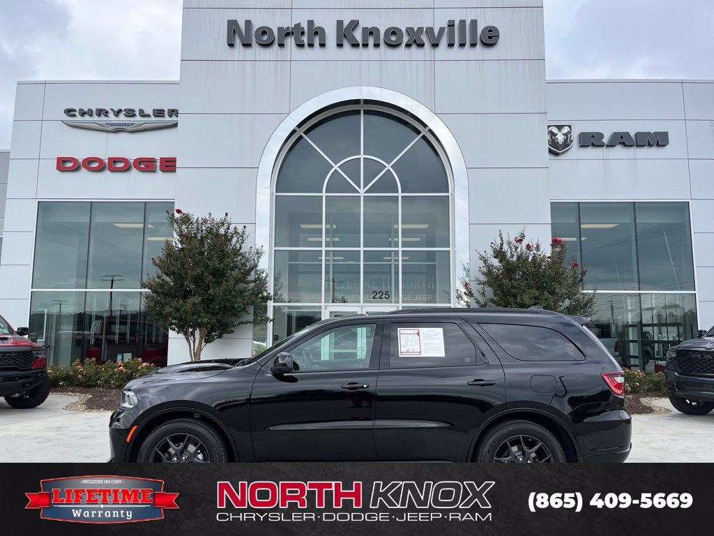 Used 2027 Dodge Durango GT w/ Blacktop Package AWD/4WD image 2
