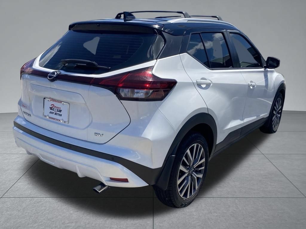 Used 2023 Nissan Kicks SV w/ Exterior Package FWD image 16