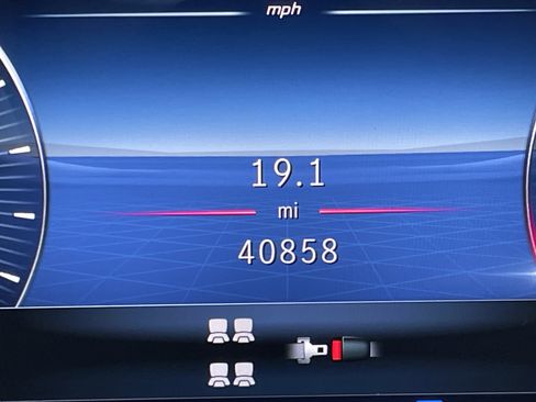 Certified 2024 Mercedes-Benz GLS 450 4MATIC image 27