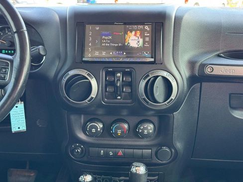 Used 2016 Jeep Wrangler Unlimited Sport w/ Quick Order Package 24S AWD/4WD image 12