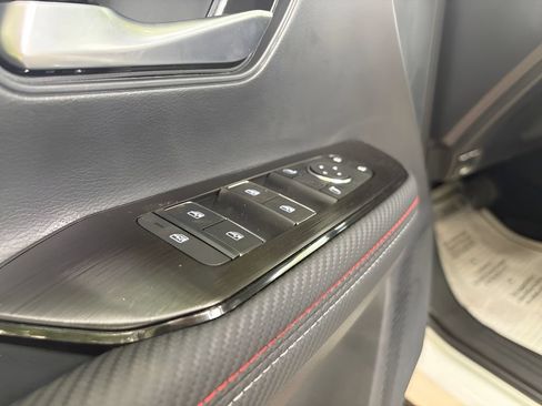New 2026 Nissan Kicks SR AWD/4WD image 14