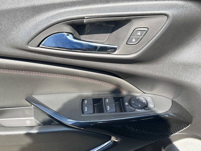 Used 2026 Chevrolet Trax RS w/ Sunroof Package FWD image 24