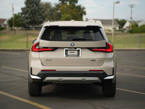 New 2026 BMW X1 xDrive28i w/ Convenience Package AWD/4WD image 4
