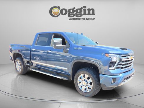 New 2026 Chevrolet Blazer EV RS w/ LPO, Tech Bronze Package image 7