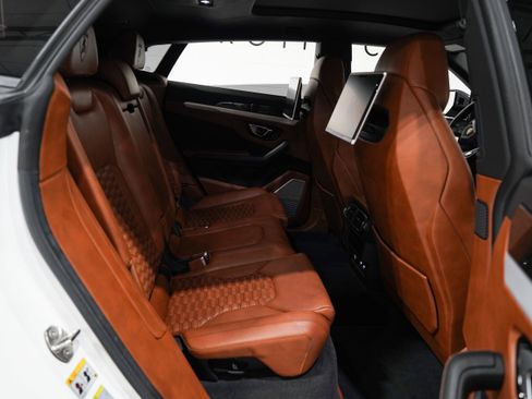 Used 2021 Lamborghini Urus AWD/4WD image 18