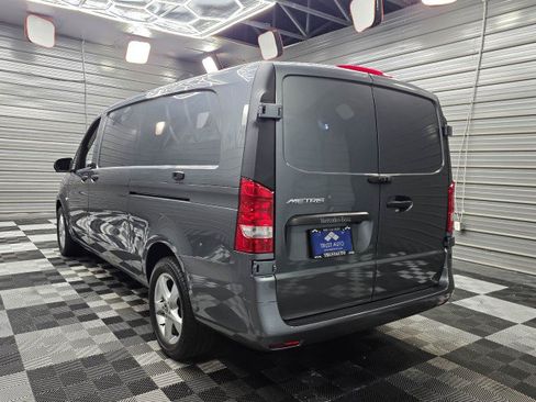 Used 2022 Mercedes-Benz Metris image 8
