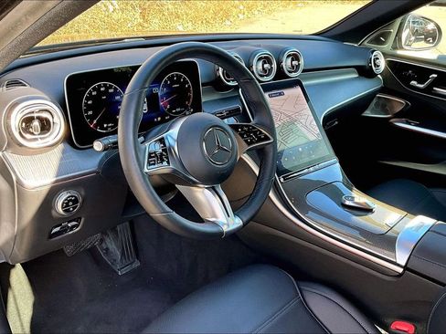 Used 2022 Mercedes-Benz C 300 4MATIC Sedan image 13