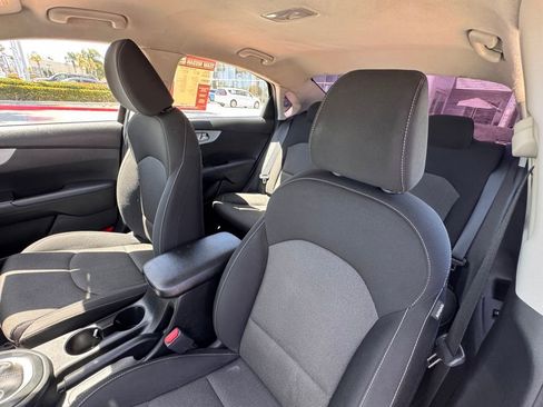 Used 2023 Kia Forte LXS FWD image 13