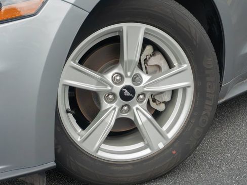 Used 2022 Ford Mustang Coupe RWD image 2