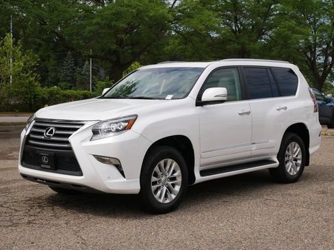 Used 2015 Lexus GX 460 w/ Premium Package AWD/4WD image 2