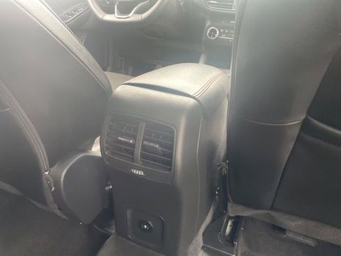 Used 2024 Ford Escape ST-Line FWD image 12