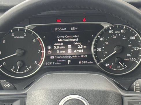 Used 2025 Nissan Rogue SV FWD image 37