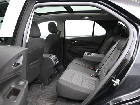 Used 2019 Chevrolet Equinox LT w/ Sun & Navigation Package AWD/4WD image 26