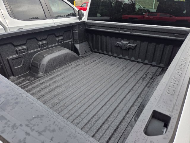 Used 2024 Chevrolet Silverado 1500 RST AWD/4WD image 7