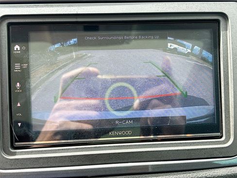 Used 2017 Volkswagen Tiguan Sport image 13