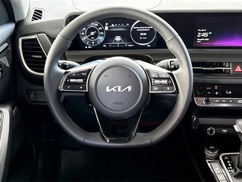 New 2026 Kia Seltos SX image 17