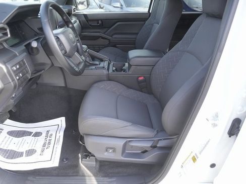 Used 2025 Toyota Tacoma SR image 9