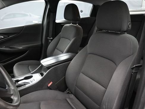 Used 2023 Chevrolet Malibu LT FWD image 14