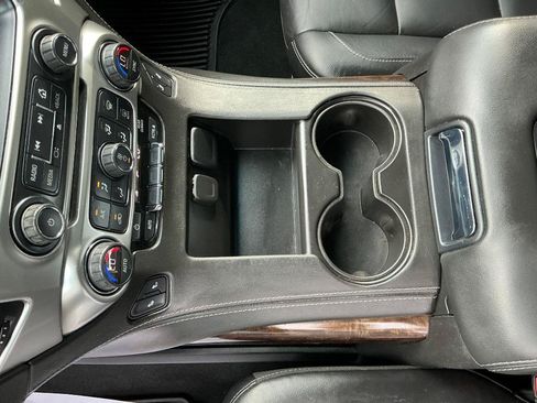 Used 2019 Chevrolet Tahoe LT RWD image 19