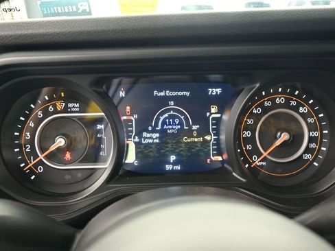 Used 2024 Jeep Gladiator Mojave AWD/4WD image 25