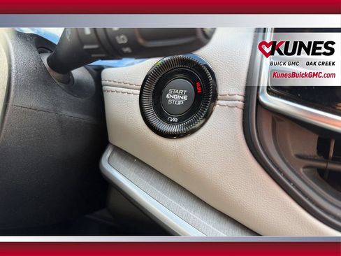 Used 2025 Jeep Compass Limited AWD/4WD image 23