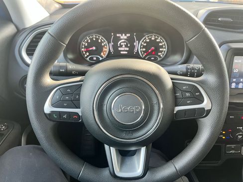 Used 2020 Jeep Renegade Sport image 24