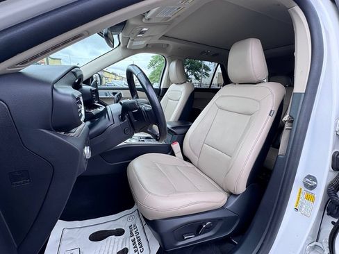 Used 2020 Ford Explorer Limited w/ Hybrid Equipment Group 310A AWD/4WD image 13