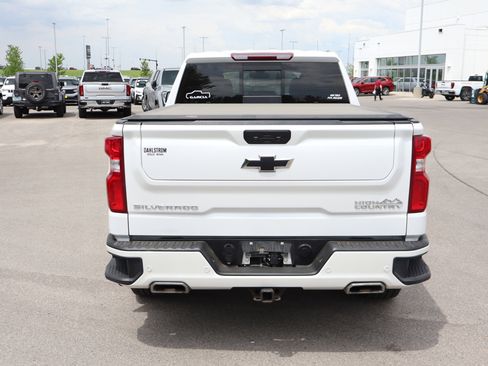 Used 2022 Chevrolet Silverado 1500 High Country AWD/4WD image 5