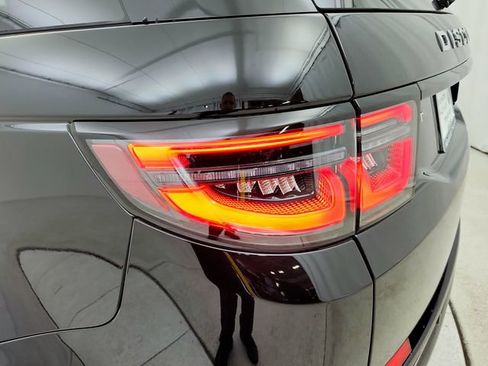 Certified 2025 Land Rover Discovery Sport S image 32
