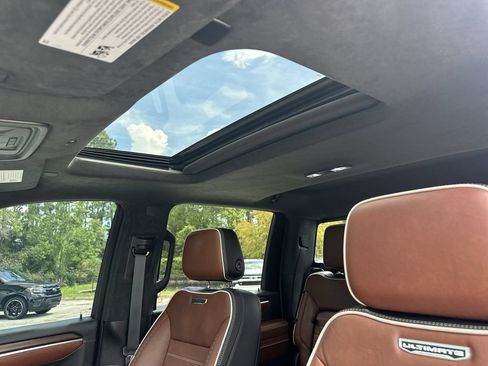 Certified 2024 GMC Sierra 2500 Denali Ultimate AWD/4WD image 19