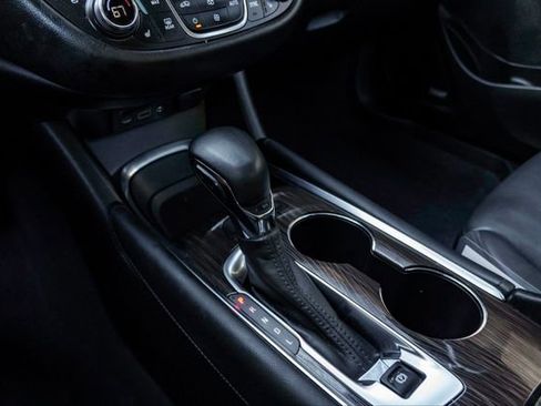 Used 2023 Chevrolet Malibu LT w/ Sport Edition image 17