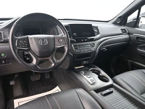 Used 2023 Honda Passport TrailSport image 29