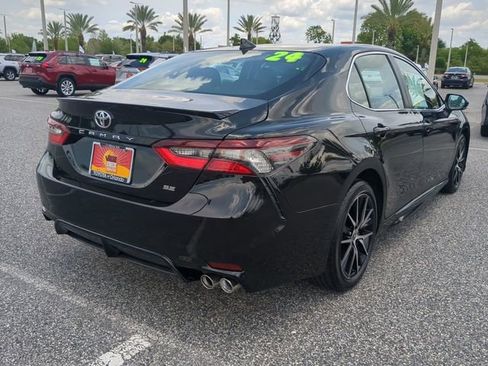 Used 2024 Toyota Camry SE FWD image 4