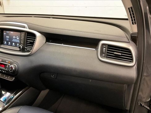 Used 2020 Kia Sorento EX image 14