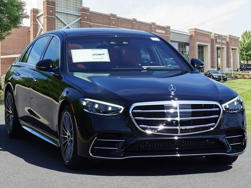 New 2026 Mercedes-Benz S 580 4MATIC Sedan image 3