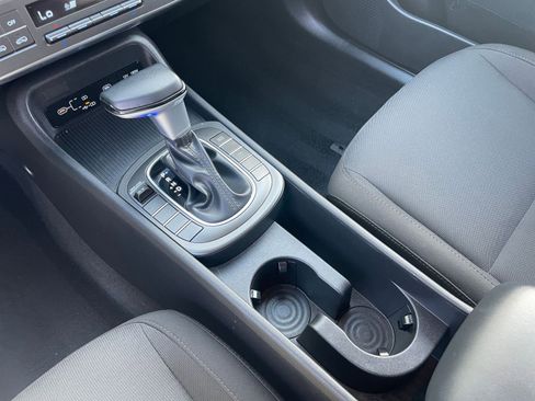 Used 2025 Hyundai Kona SEL image 42