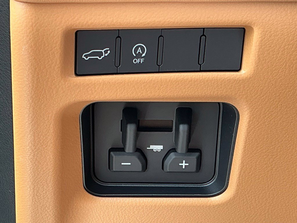 New 2026 Lexus LX 600 4WD w/ Accessory Package (2T) image 33