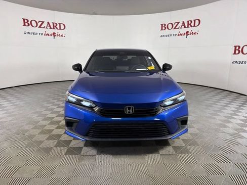 Used 2022 Honda Civic Sport image 2