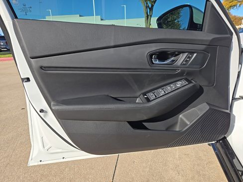 Used 2025 Honda Accord Touring image 13